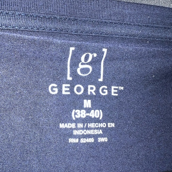 Rosie, the riveter, V-neck - Picture 3 of 4